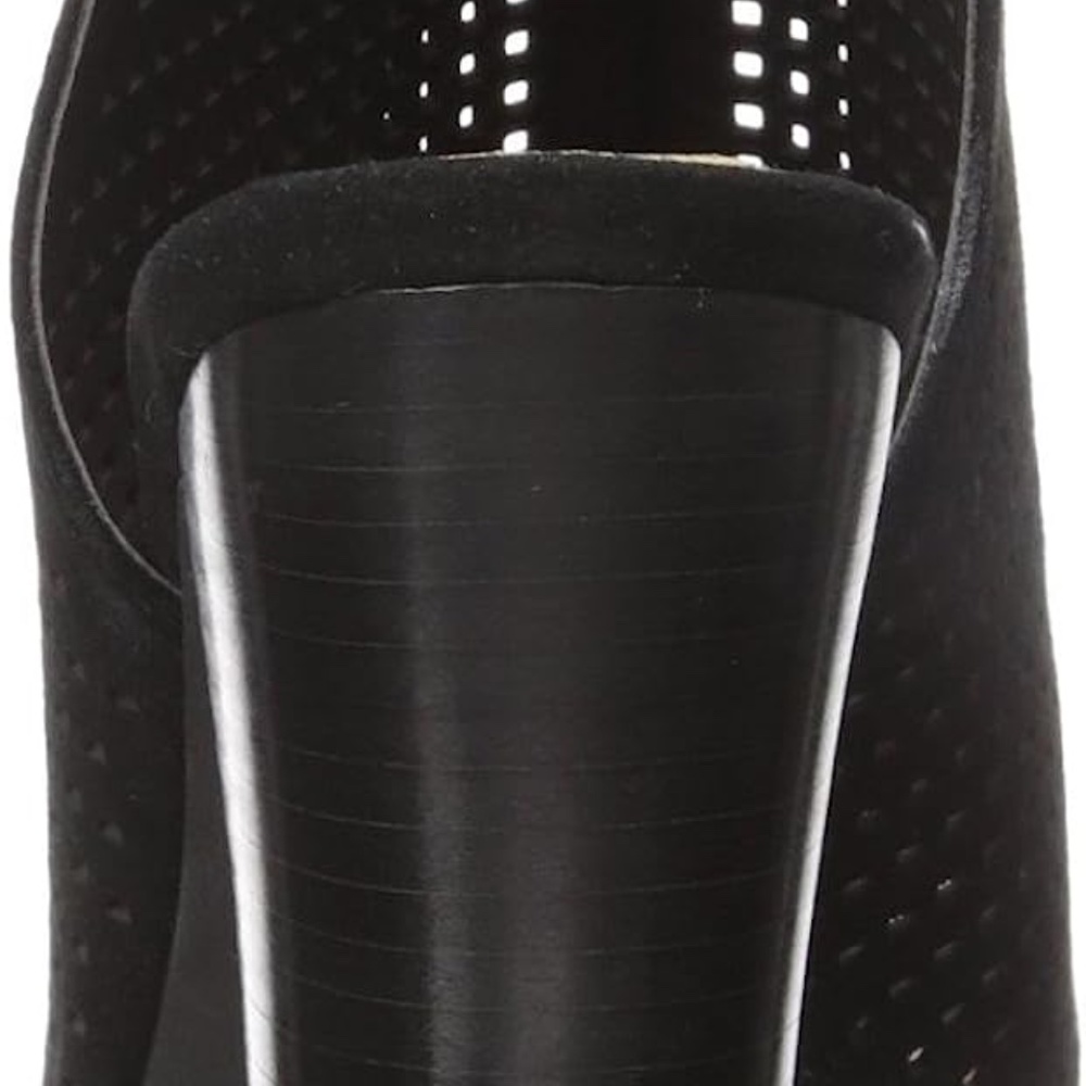 Tahari Margaret Sandal - Picture 5 of 15